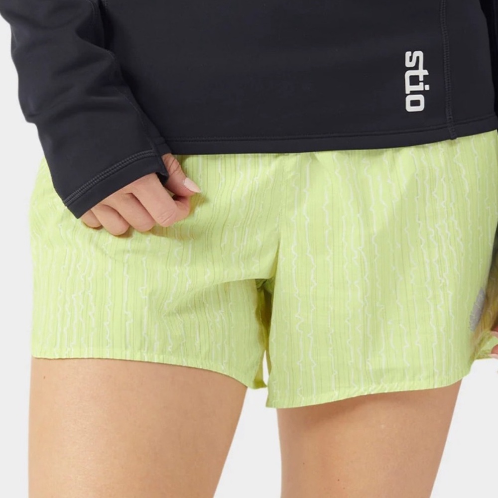 Stio Women’s Second Light Running Shorts – Small. Green Tea Bark NWT - Picture 2 of 4